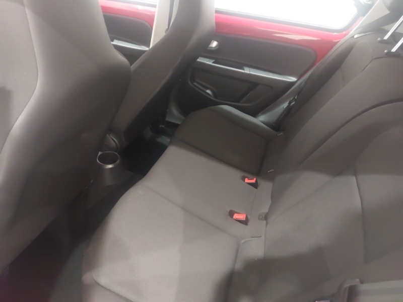 Volkswagen Up 1.0 Move Up FD18XJK Red #6