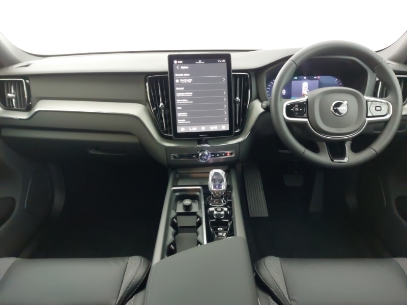 Volvo XC60 2.0 B5p Plus Black Edition Awd Geartronic SL75HGE Black #3
