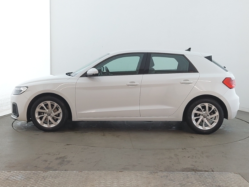 Audi A1 30 Tfsi Sport LP19UAA White #4