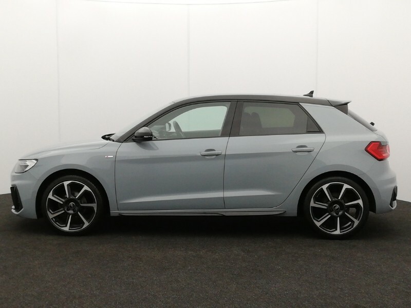 Audi A1 25 Tfsi Black Edition SW23FZO Grey #4