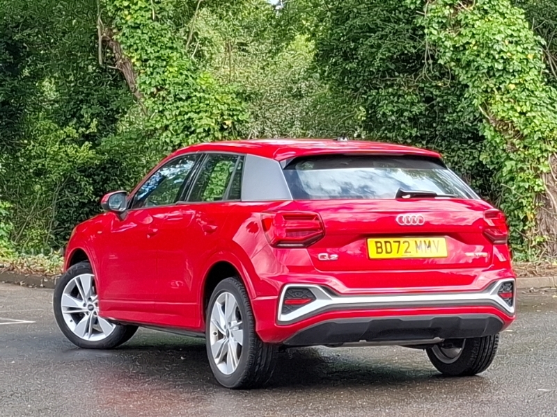 Audi Q2 35 Tfsi S Line S Tronic BD72MMV Red #2