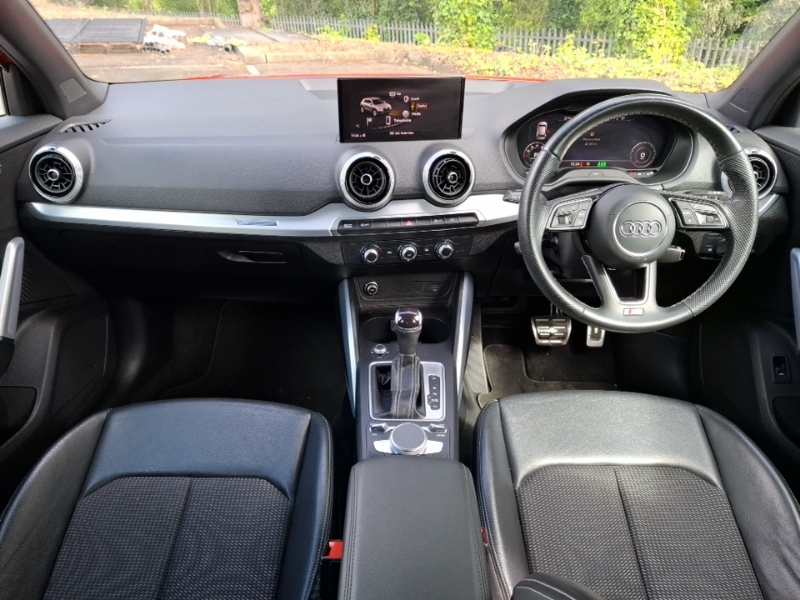 Audi Q2 35 Tfsi S Line S Tronic BD72MMV Red #3