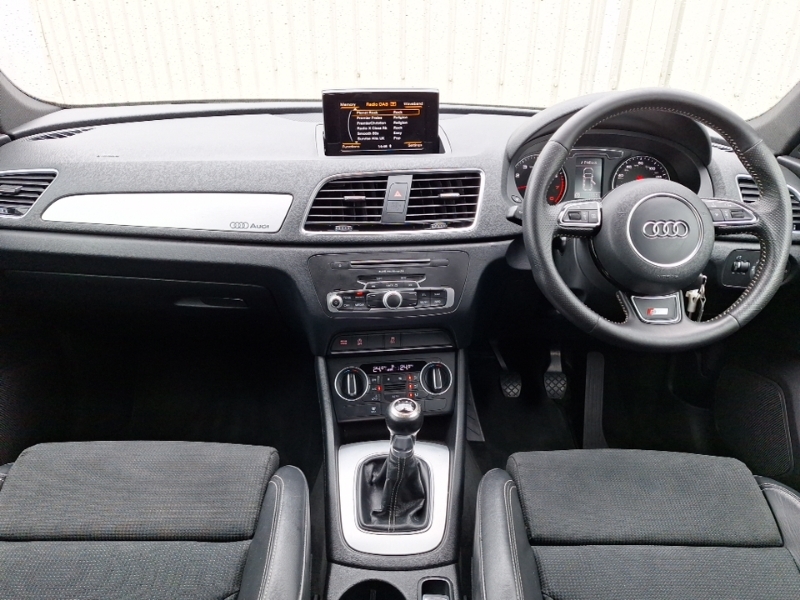 Audi Q3 1.4T Fsi S Line White #3