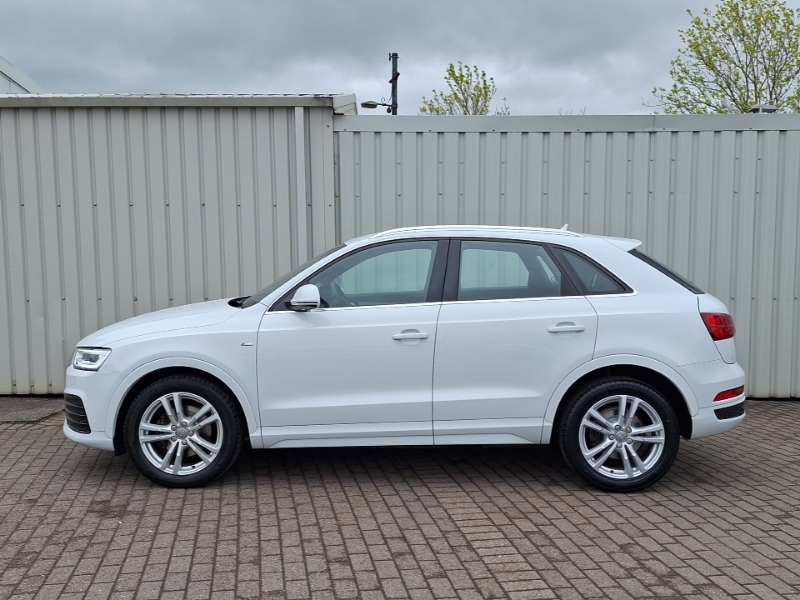 Audi Q3 1.4T Fsi S Line White #4