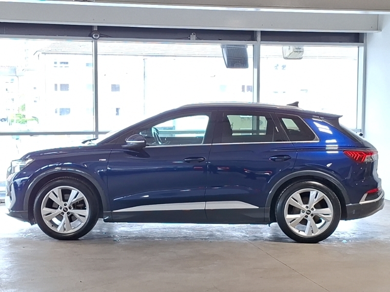 Audi Q4 E Tron 125Kw 35 55Kwh S Line YO72BZX Blue #4