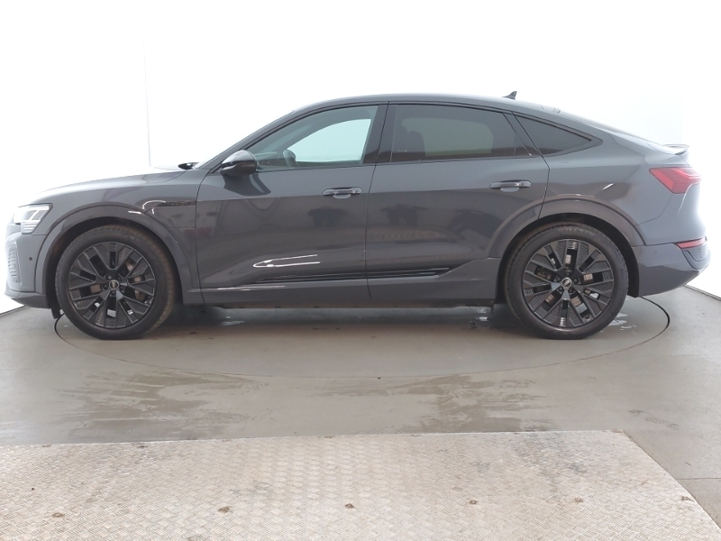 Audi Q8 e tron 250Kw 50 Quattro 95Kwh Black Edition Grey #4