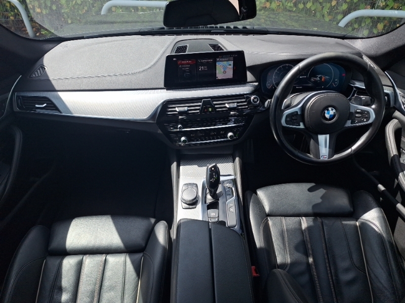 BMW 5 Series 530E M Sport DK68UTW Grey #3