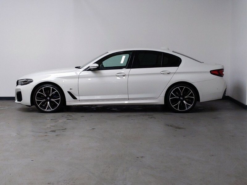 BMW 5 Series 520D Xdrive Mht M Sport Step H21EXC White #4