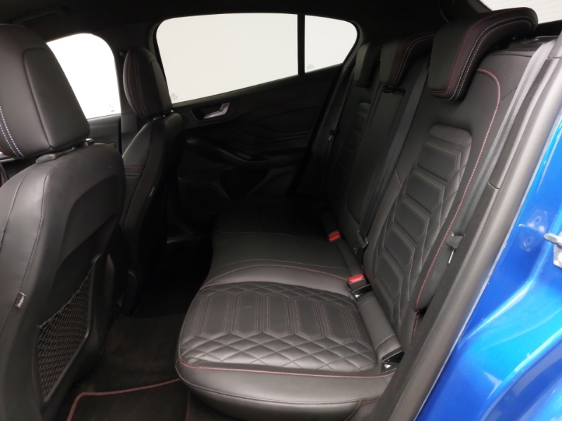 Ford Focus 1.5 Ecoblue St-line Vignale Blue #6