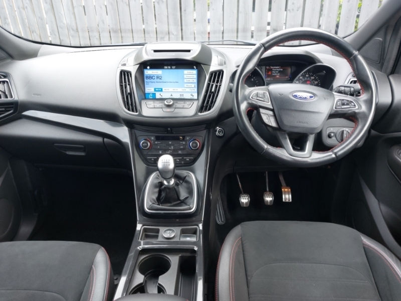 Ford Kuga 1.5 Tdci St-line 2Wd YR18UCX White #3