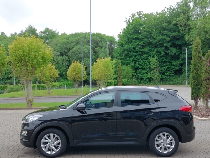 Hyundai Tucson 1.6 Tgdi 177 Se Nav 2Wd Dct EG68MWE Black #4