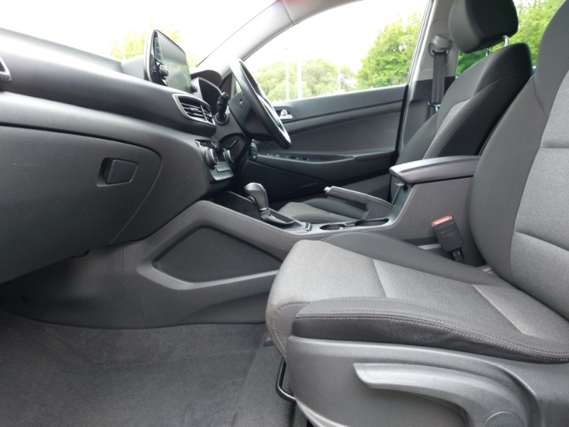 Hyundai Tucson 1.6 Tgdi 177 Se Nav 2Wd Dct EG68MWE Black #5