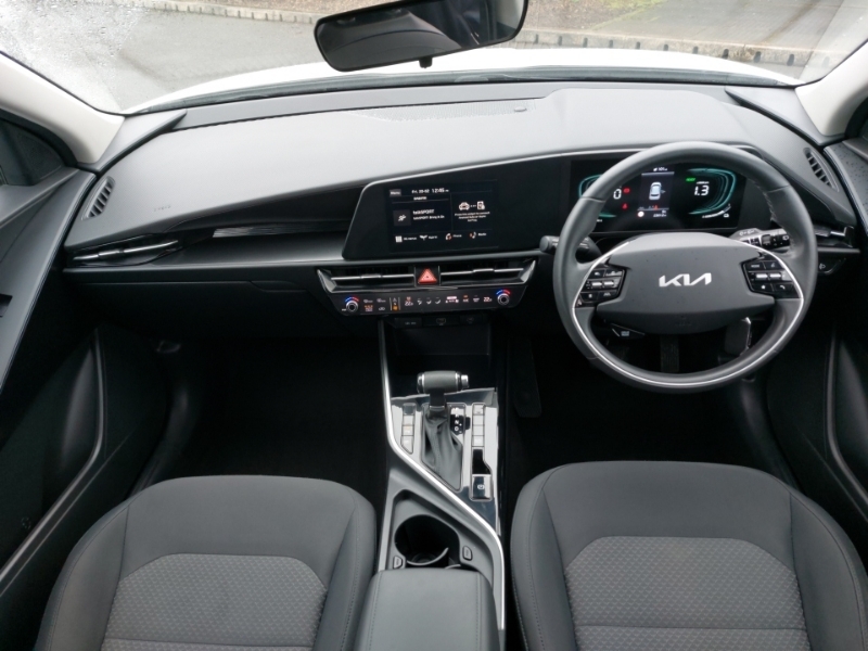 Kia Niro 1.6 Gdi Hybrid 2 Dct FV72KUU White #3