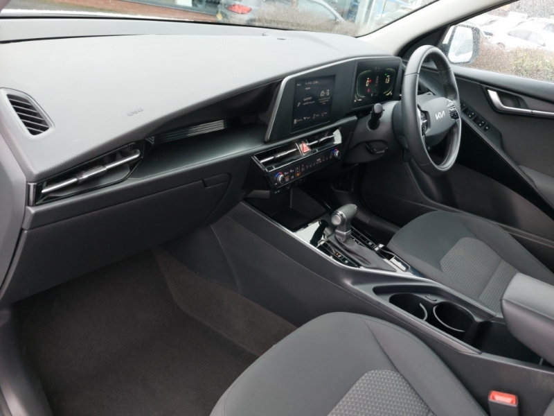 Kia Niro 1.6 Gdi Hybrid 2 Dct FV72KUU White #5