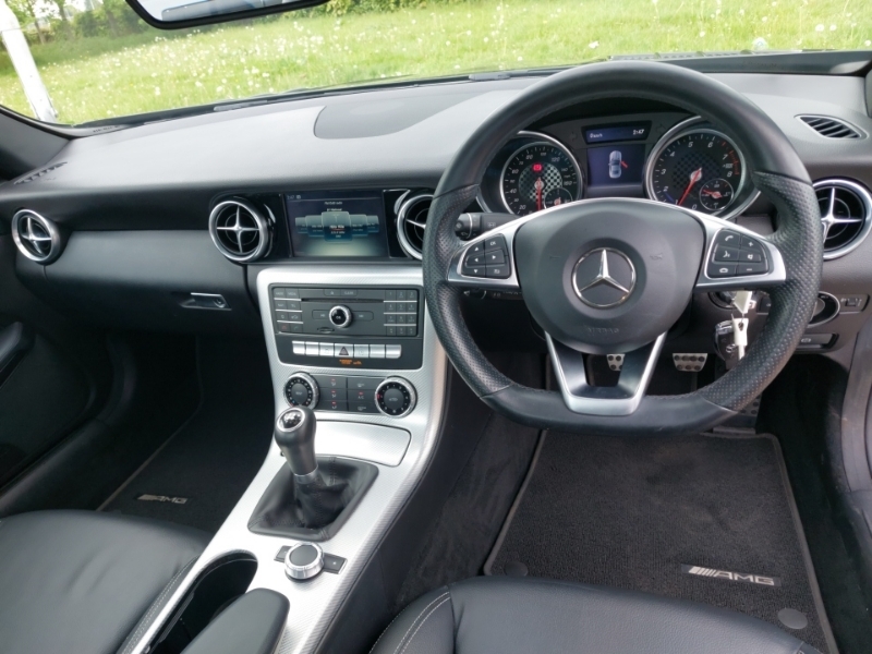 Mercedes-Benz SLC Slc 200 Amg Line Black #3