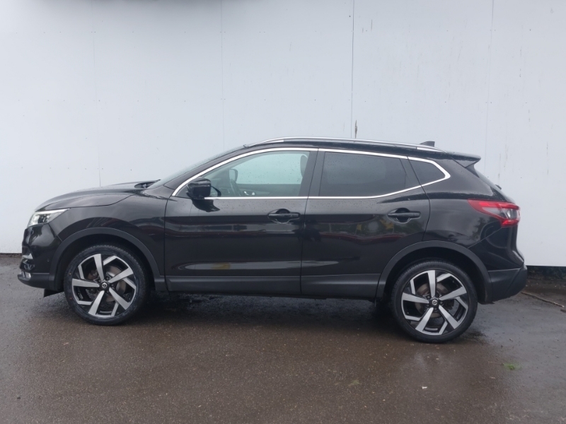 Nissan Qashqai 1.3 Dig-t Tekna VT19UBY Black #4