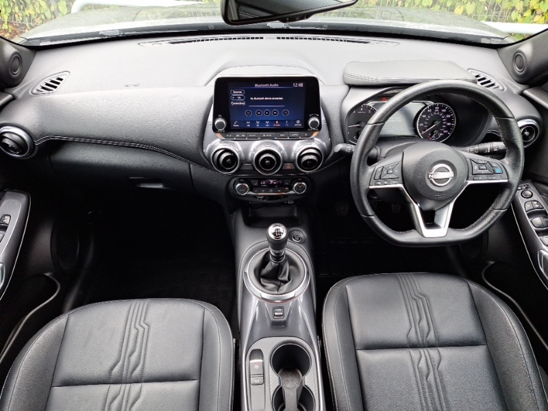 Nissan Juke 1.0 Dig-t 114 Tekna YF72KJY Grey #3