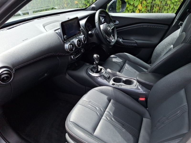 Nissan Juke 1.0 Dig-t 114 Tekna YF72KJY Grey #5