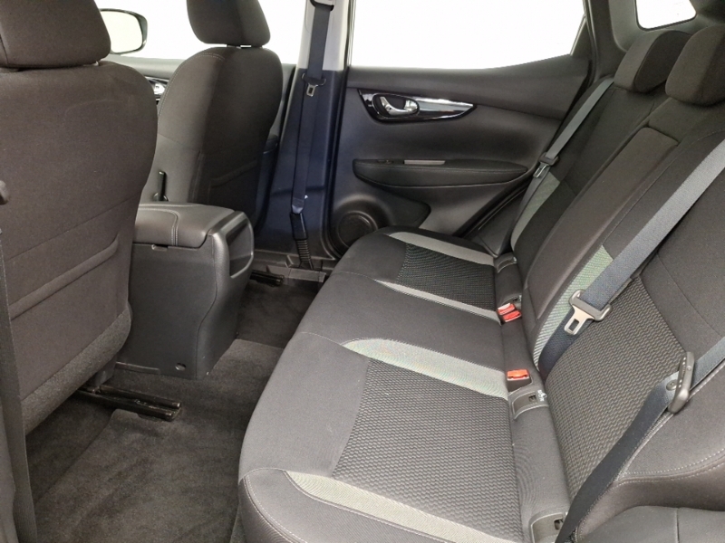 Nissan Qashqai 1.3 Dig-t 160 Acenta Premium SD20ECZ Silver #6