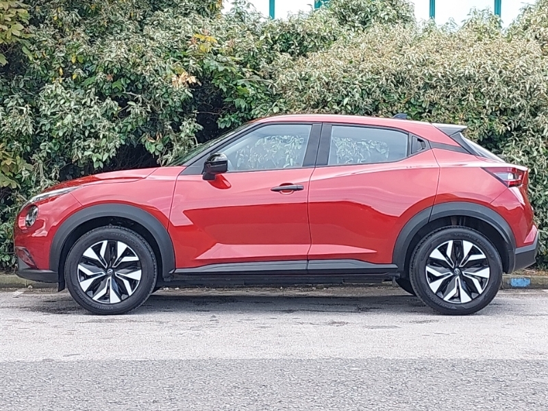 Nissan Juke 1.0 Dig-t Acenta Premium NU75OPE Red #4