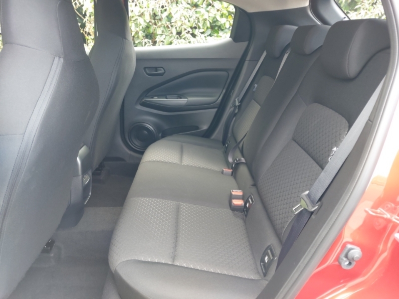 Nissan Juke 1.0 Dig-t Acenta Premium NU75OPE Red #6