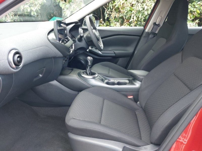 Nissan Juke 1.0 Dig-t Acenta Premium NU75OPE Red #5