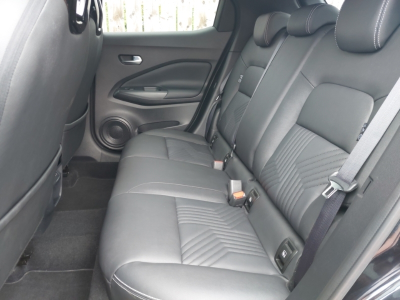 Nissan Juke 1.6 Hybrid Tekna PY24HME Black #6