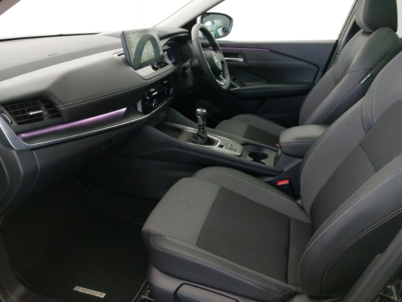 Nissan Qashqai 1.3 Dig-t Mh N-connecta Glass Roof SM25XPY Black #5