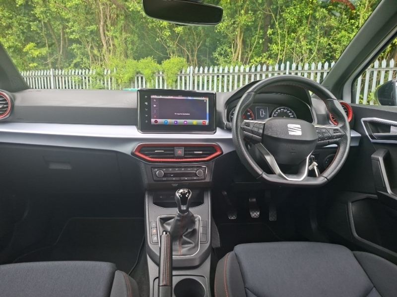 Seat Ibiza 1.0 Tsi 95 Fr PN22PLO White #3