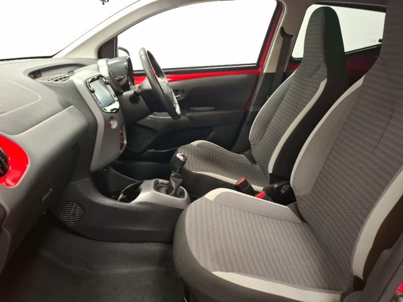 Toyota Aygo 1.0 Vvt-i X-trend SA69NXB Red #5