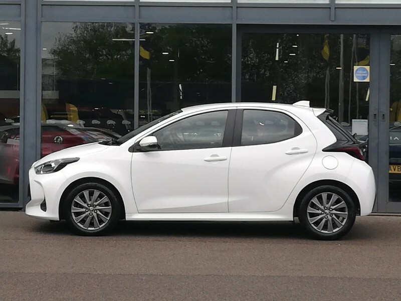 Toyota Yaris 1.5 Hybrid Icon Cvt DU73EKB White #4