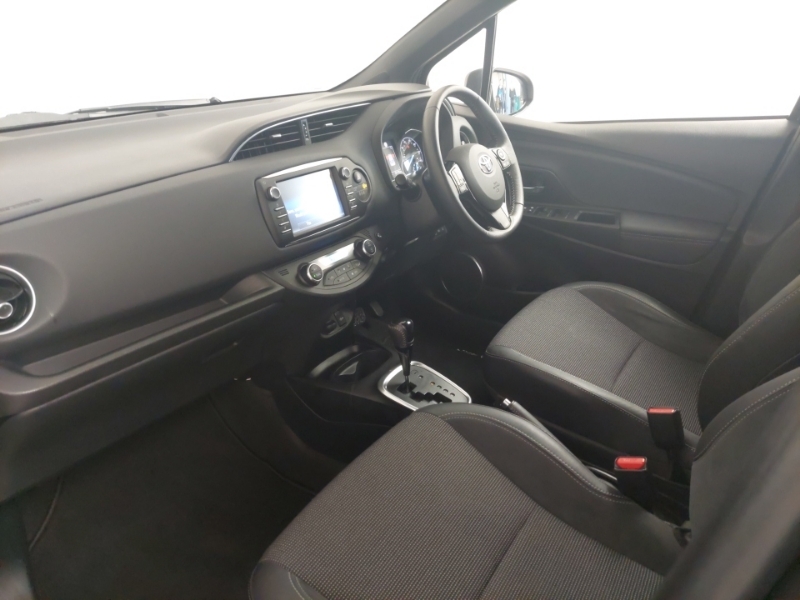 Toyota Yaris 1.5 Hybrid Excel Cvt YS19BBF Grey #5