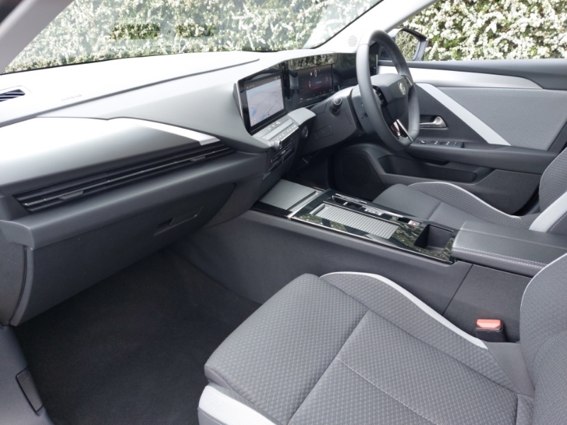 Vauxhall Astra 115Kw Design 54Kwh FM24HJV Grey #5