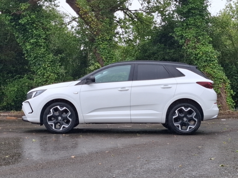 Vauxhall Grandland 1.5 Turbo D Ultimate BG23MTZ White #4