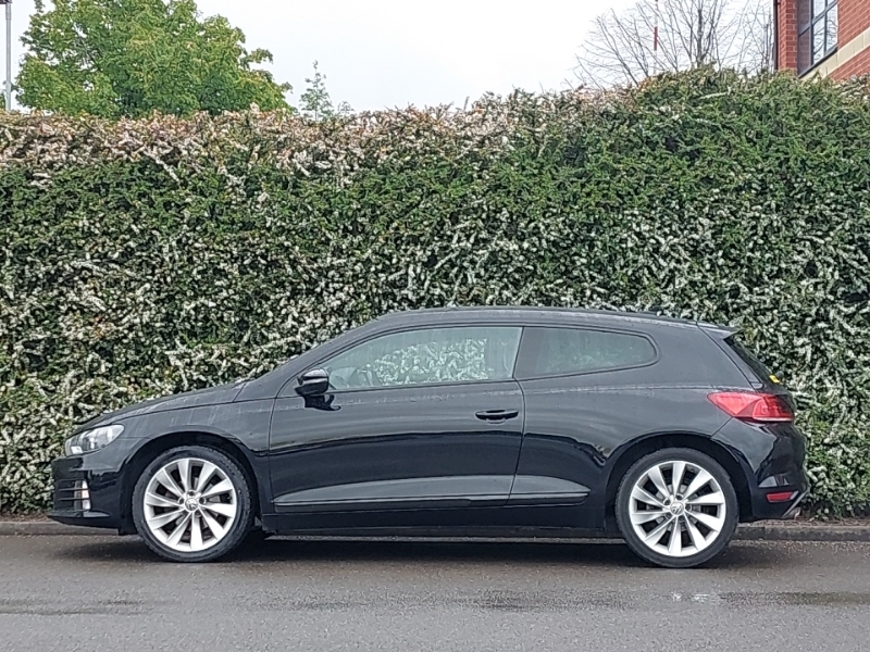 Volkswagen Scirocco 1.4 Tsi Bluemotion Tech Gt Black #4