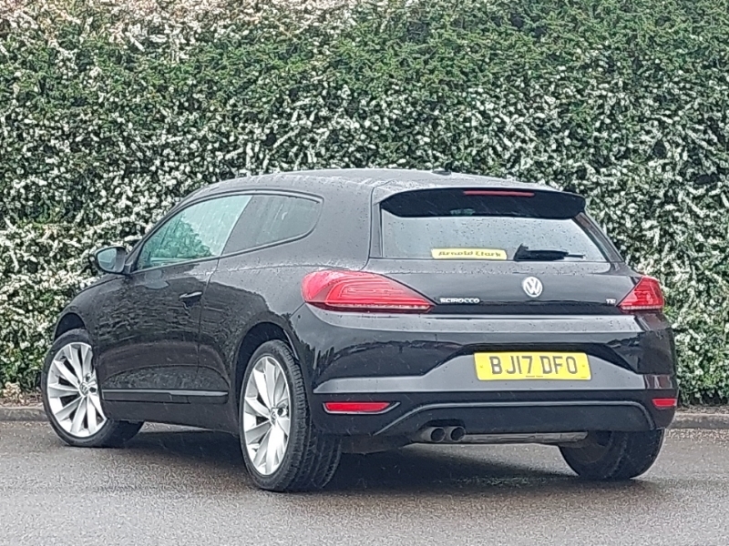 Volkswagen Scirocco 1.4 Tsi Bluemotion Tech Gt Black #2