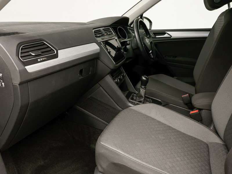 Volkswagen Tiguan 1.5 Tsi Evo 150 Match SK20GPJ Silver #5