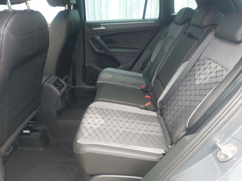 Volkswagen Tiguan 1.4 Tsi Ehybrid R-line Dsg SA73ANR Grey #6