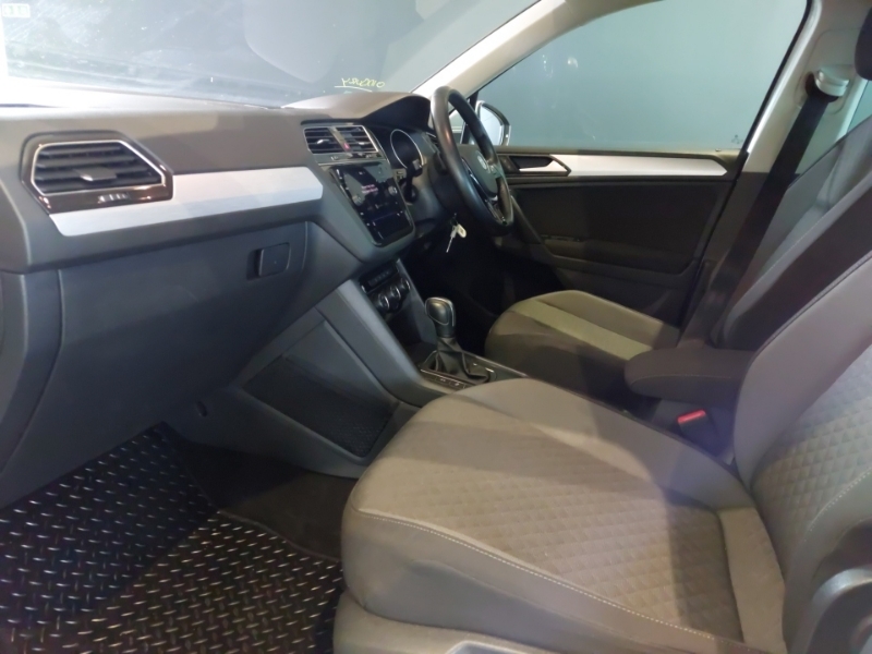 Volkswagen Tiguan 2.0 Tdi 150 Match Dsg YP69FXZ Silver #5