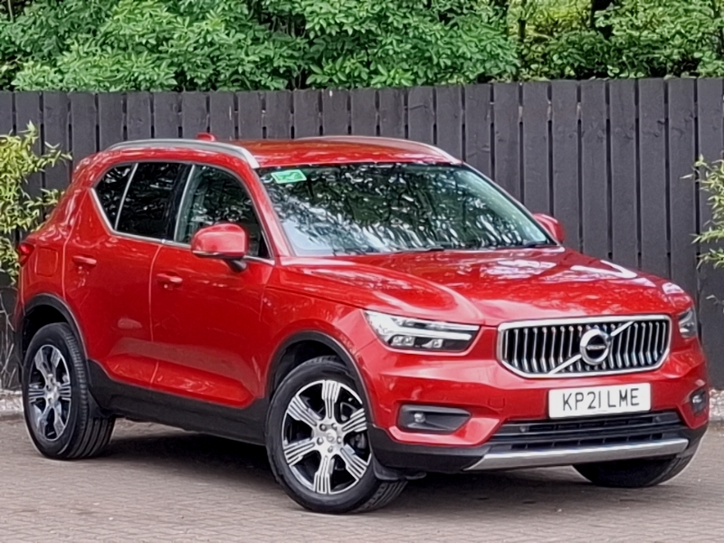 Volvo XC40 1.5 T3 163 Inscription Geartronic Red