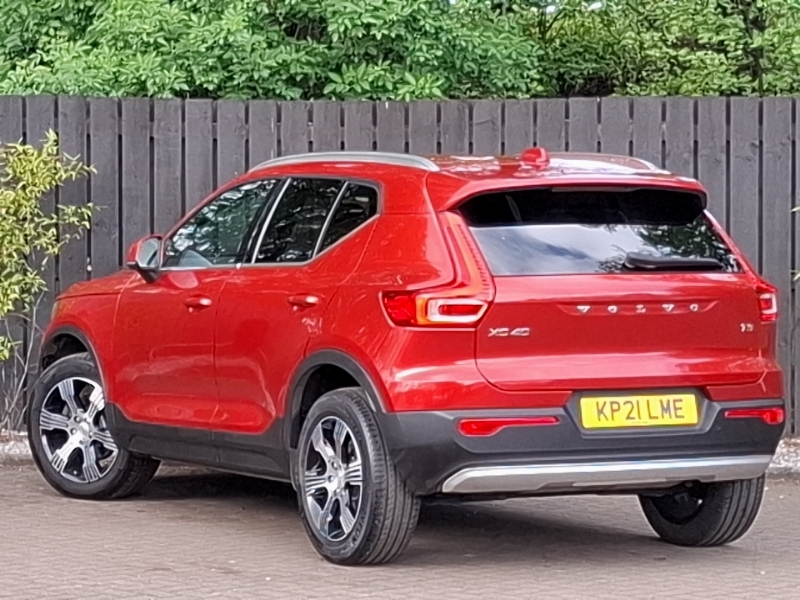 Volvo XC40 1.5 T3 163 Inscription Geartronic KP21LME Red #2