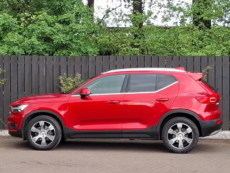 Volvo XC40 1.5 T3 163 Inscription Geartronic KP21LME Red #4