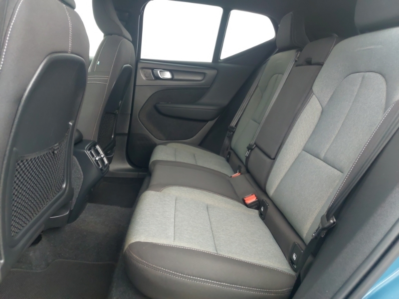 Volvo XC40 2.0 B4p Plus Dark Awd CK23OFT Blue #6
