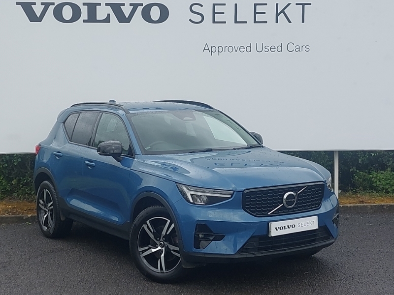 Volvo XC40 2.0 B3p Plus Dark Blue