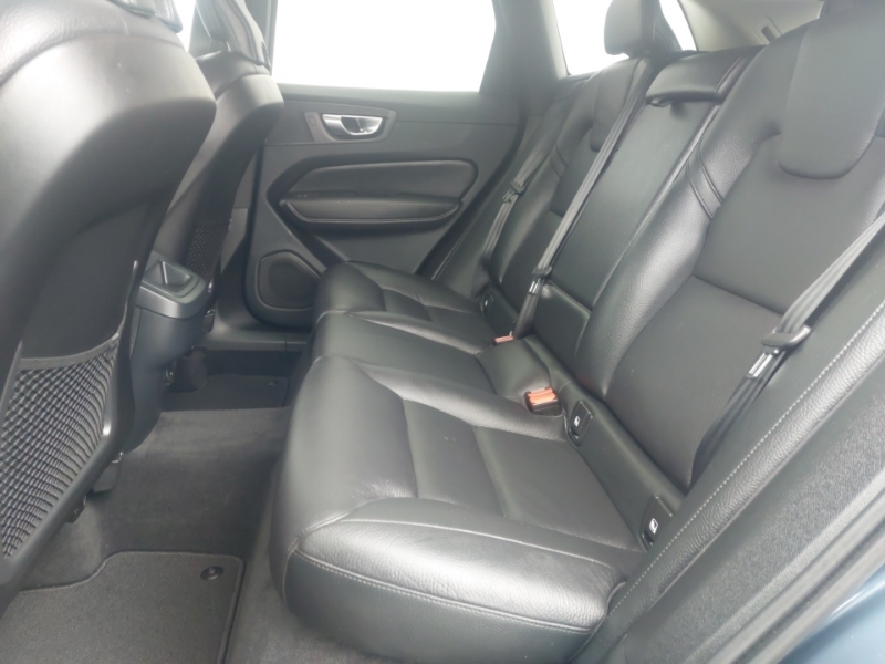 Volvo XC60 2.0 B5p Core Awd Geartronic CF23WPW Blue #6