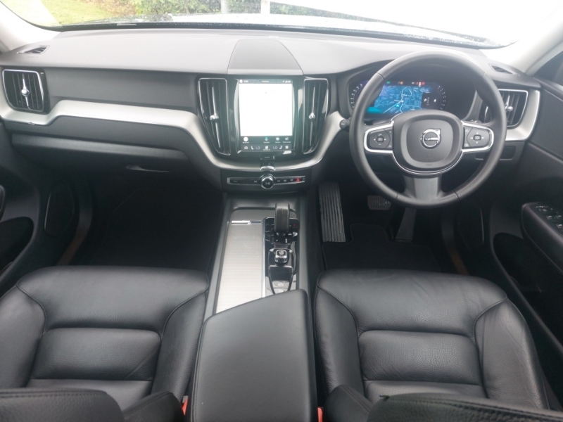 Volvo XC60 2.0 B5p Core Awd Geartronic CF23WPW Blue #3