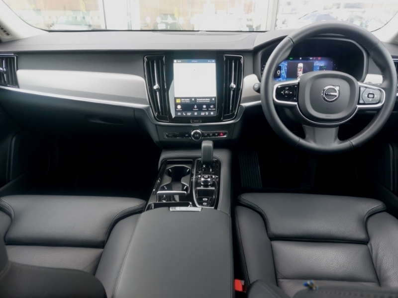 Volvo V90 2.0 T6 350 Phev Plus Dark Awd NL74UHR Black #3