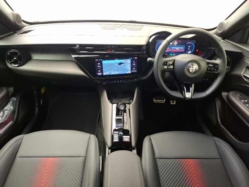 Alfa Romeo Junior 1.2 Turbo 145 Ibrida Ti SP26CXC White #3