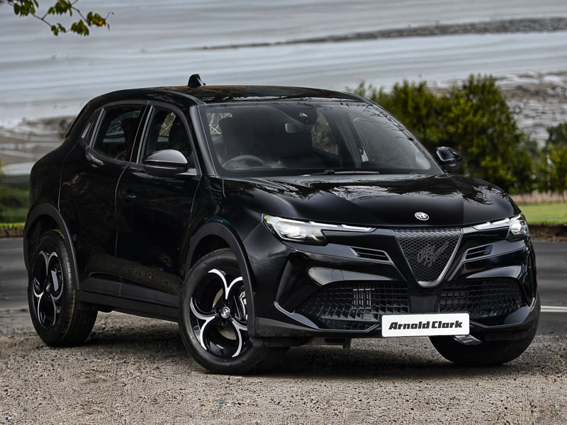 Alfa Romeo Junior 1.2 Turbo 145 Ibrida Ti Black