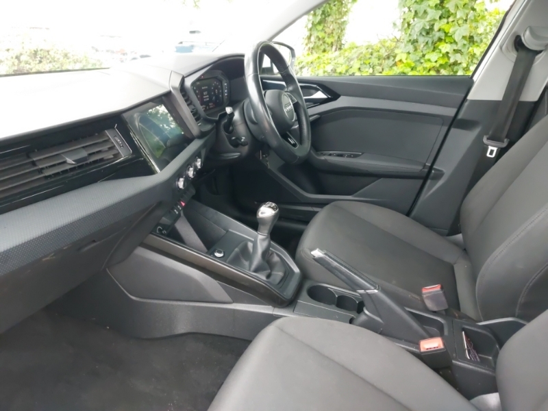 Audi A1 30 Tfsi Se E22CLO White #5